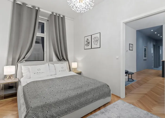 Boutique Near Museum District Apartman *